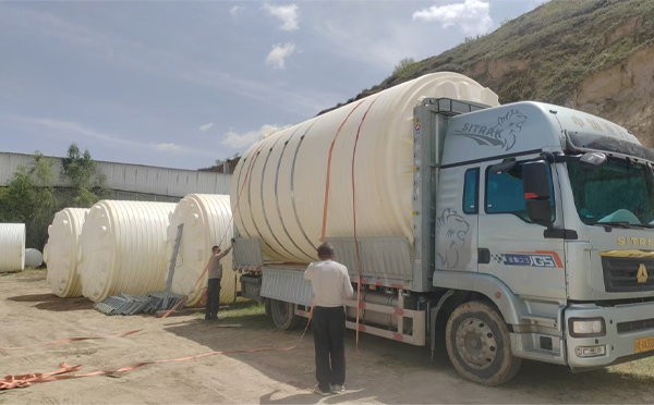 临泽立式运输桶装车中