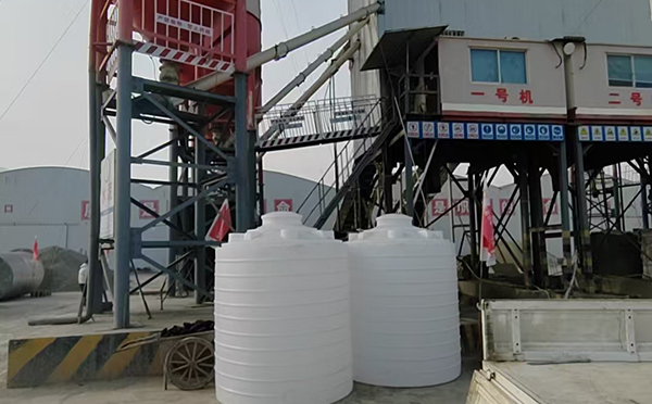 临泽立式运输桶交付案例｜全新PE材质 · 多行业适配 · 批量稳定供应