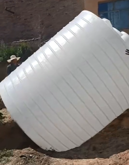 PE临泽塑料大桶批量交付案例：满足多行业储运需求的可靠容器方案